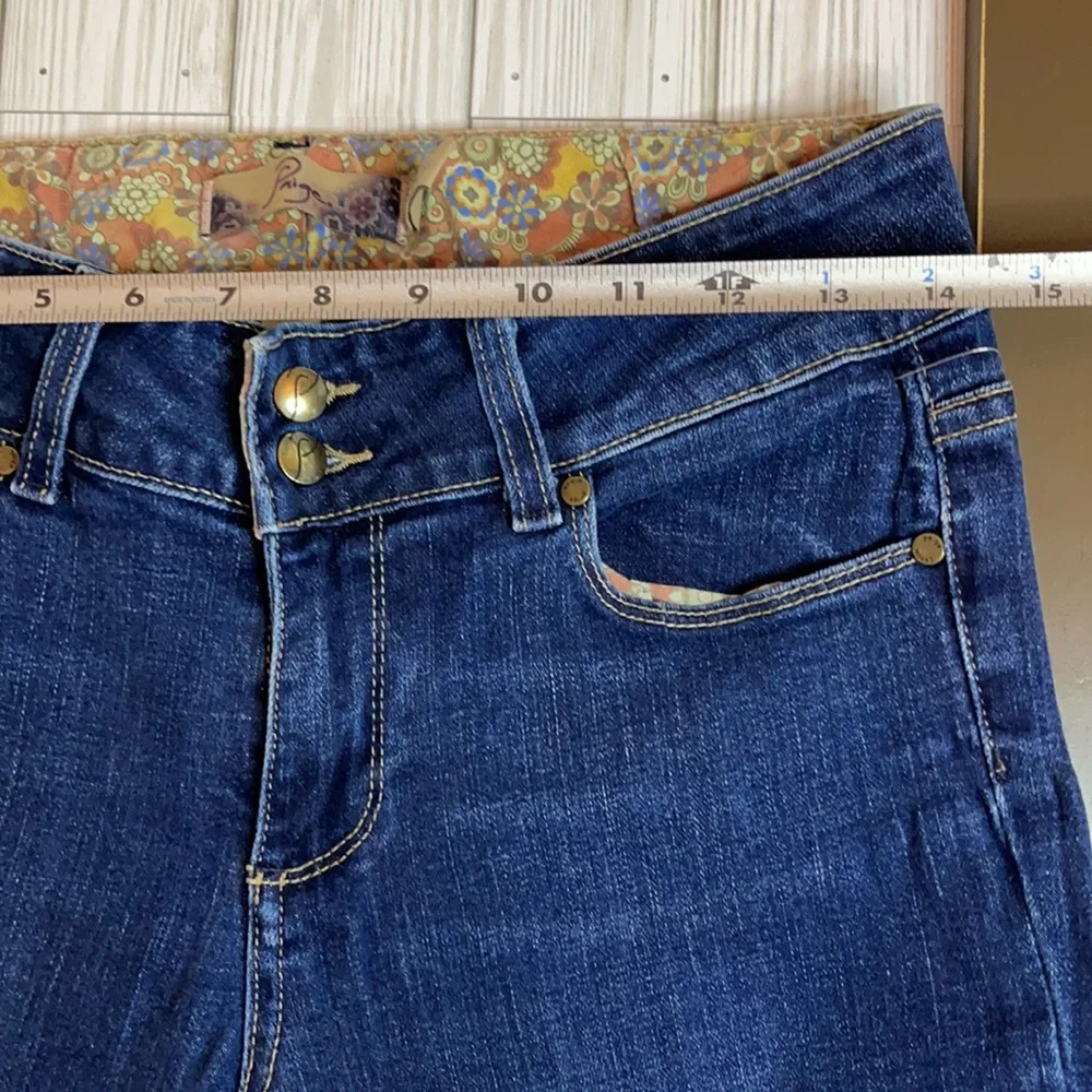 🔥 SALE Paige Hidden Hills Flared Premium Denim Jeans | Size 28